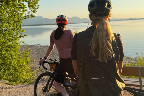 Abendstimmung mit Gravelbike, Nadina Jolko, DAV Traunstein